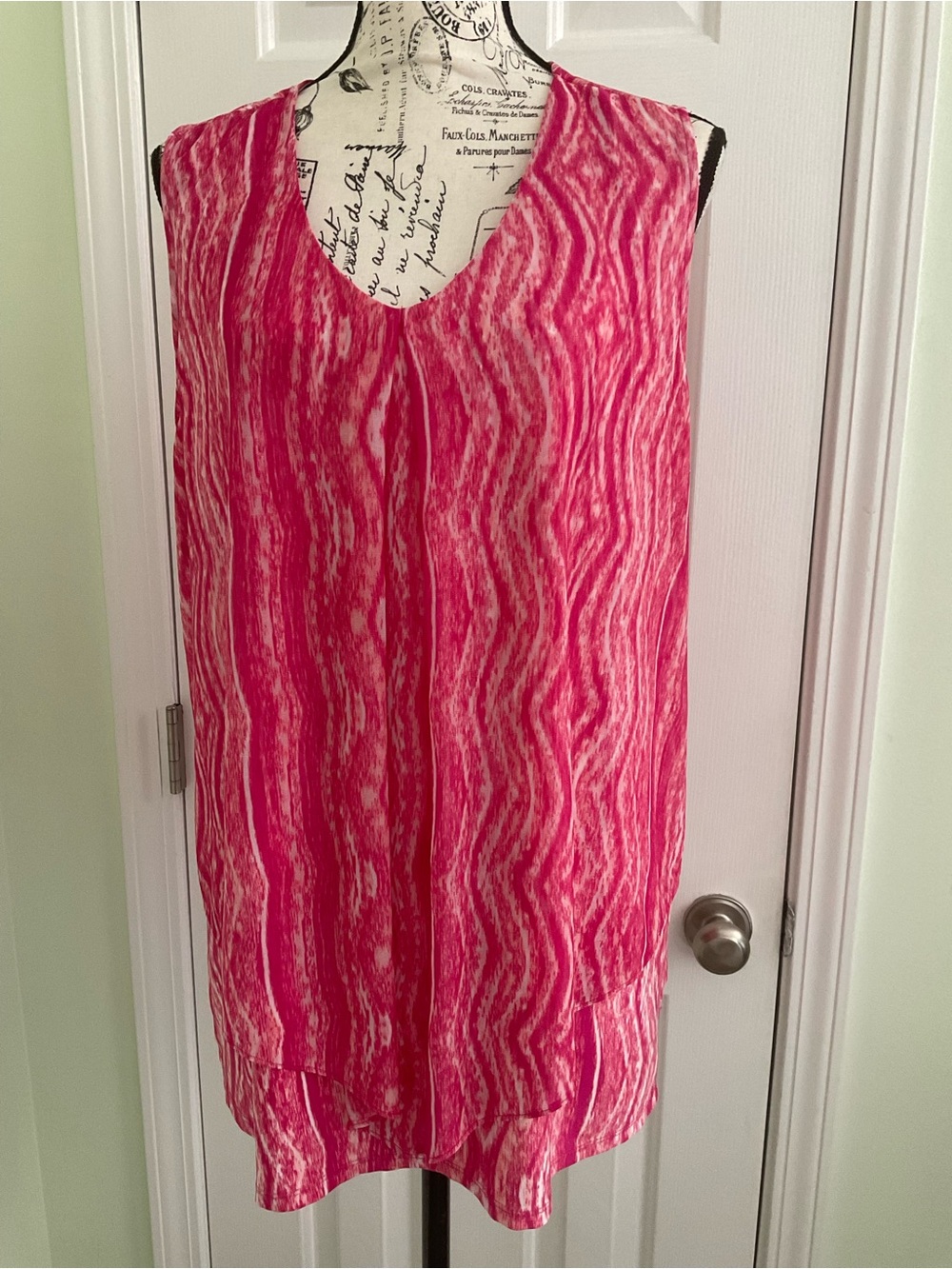 Catherine’s sleeveless tunic